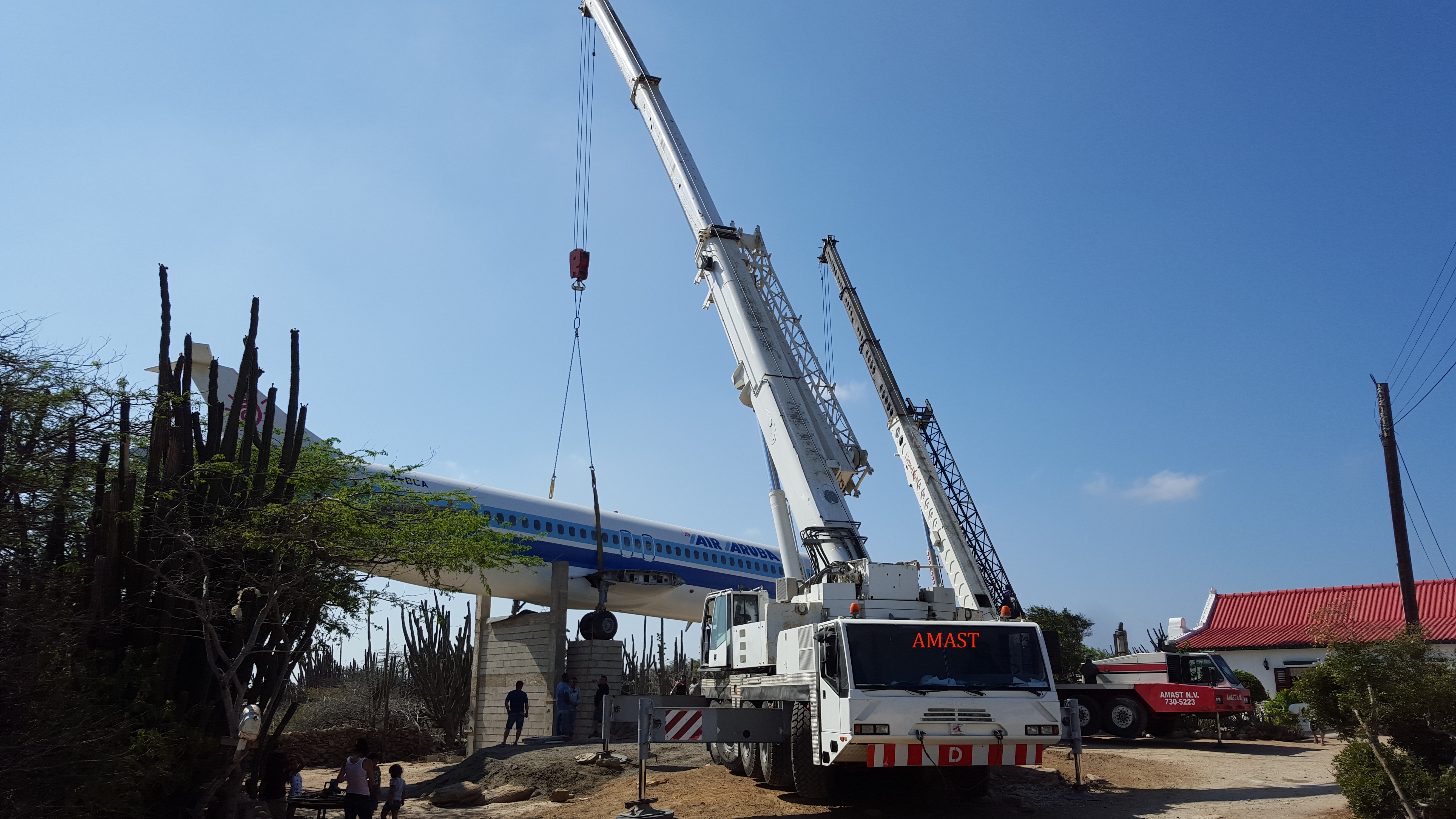 header amast met naam.jpg